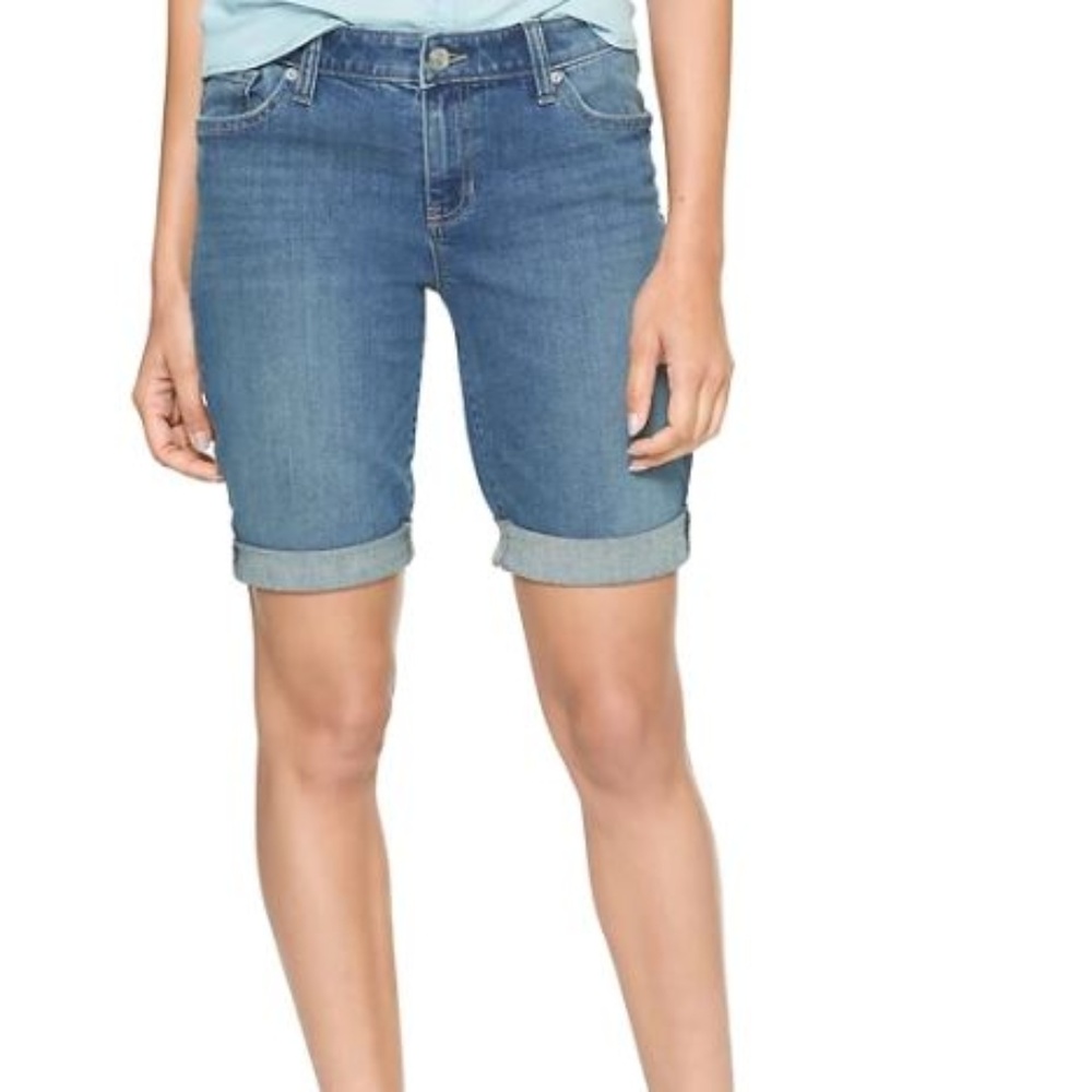 Gap Womens 9" Bermuda Denim Shorts Mid Rise